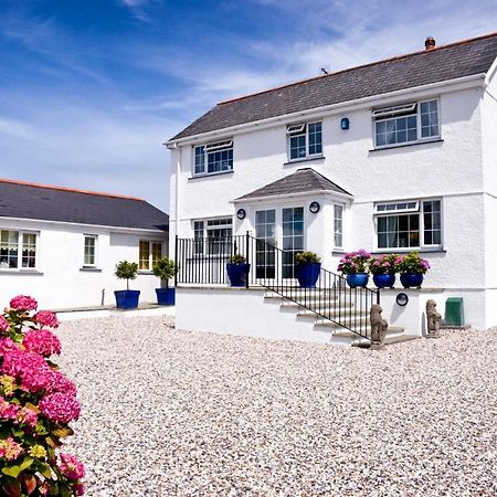 The White House Bed & Breakfast Padstow Exterior photo
