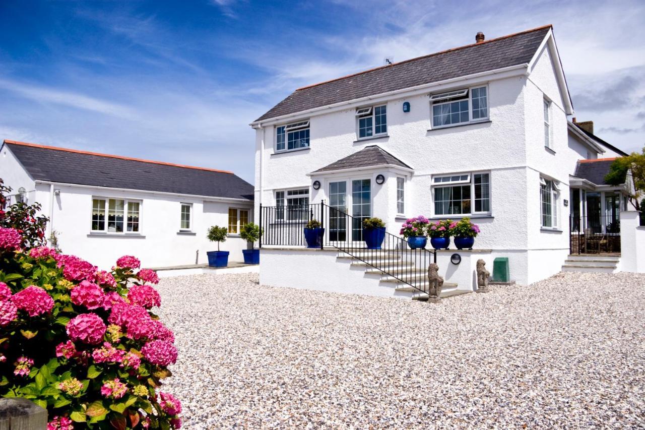 The White House Bed & Breakfast Padstow Exterior photo